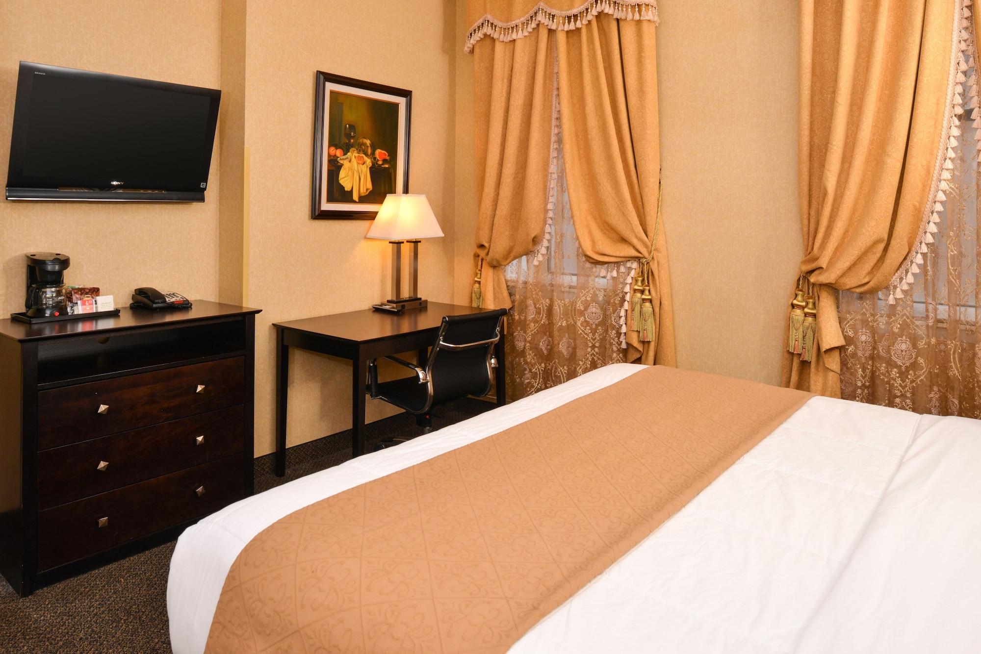 Baltimore Plaza Hotel Esterno foto