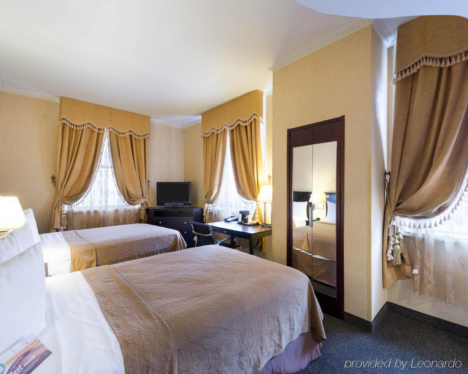 Baltimore Plaza Hotel Esterno foto