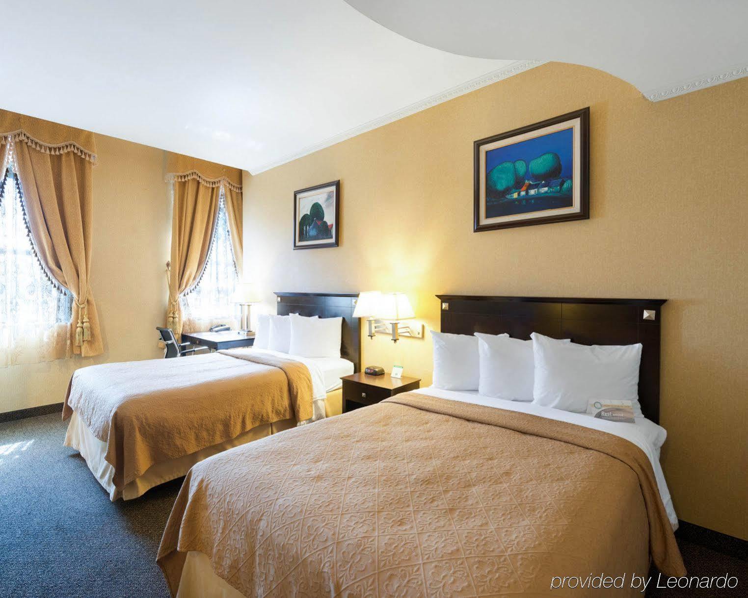 Baltimore Plaza Hotel Esterno foto